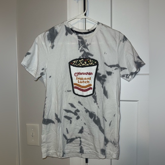 White and Black Graphic Short Sleeve Tee - Picture 1 of 3